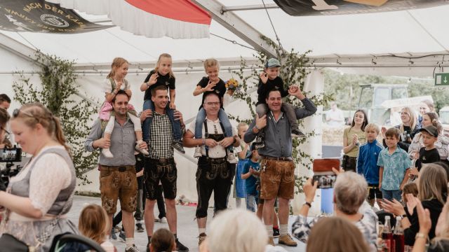 Steppacher Kärwaburschen e.V.: Tanzfläche